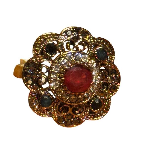 Fashion jewelry Gold tone and red round center stone Statement Ring size8 - Picture 3 of 6